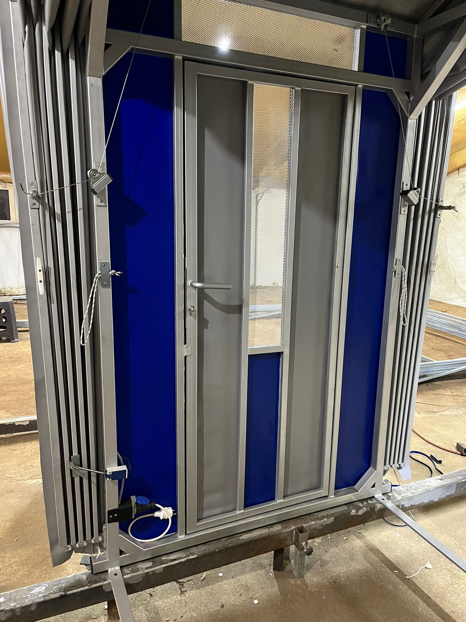 Comfort model manuel garaj