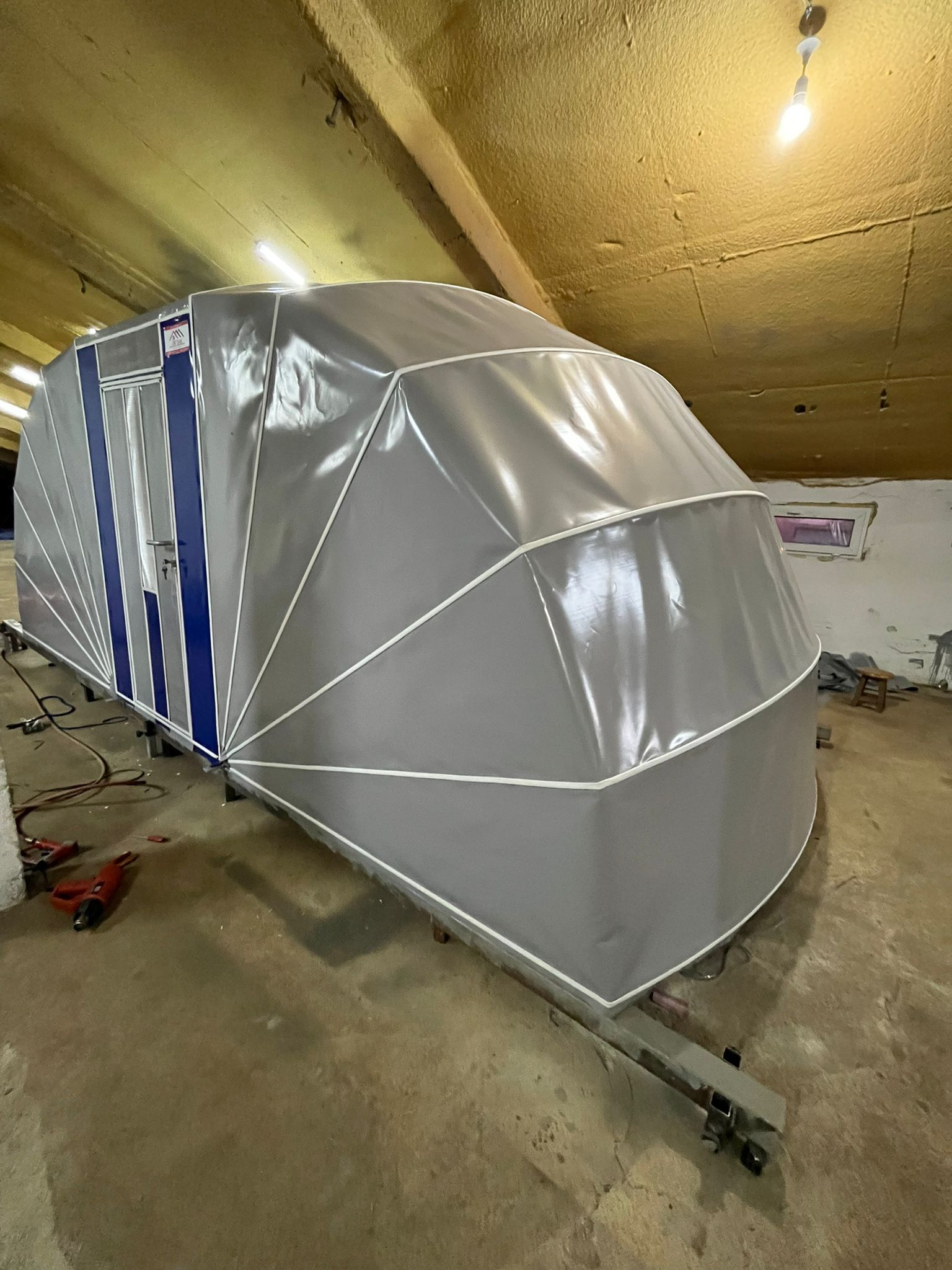 Comfort model manuel garaj